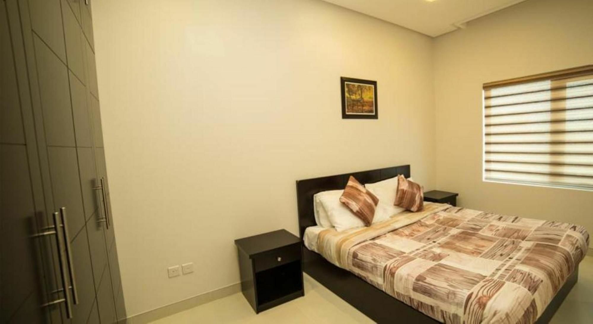 Golden Rose Luxury Suites Manama Exterior foto